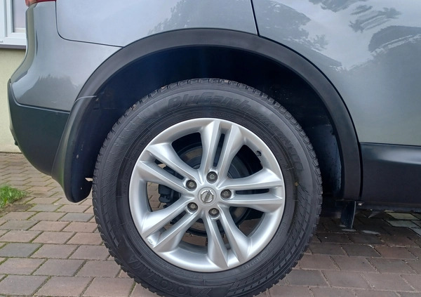Nissan Qashqai cena 33900 przebieg: 244000, rok produkcji 2011 z Pasłęk małe 781
